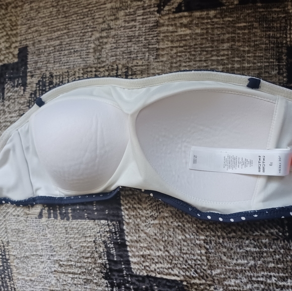 $4 Add-on Strapless Ruffled Bikini Top - Size Large - Picture 8 of 11